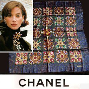 Exquisite Authentic Chanel 100% Silk Scarf Karl Lagerfeld Gripoix Jewels LikeNew